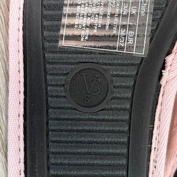 New Victoria's Secret Slippers Small 5 6 Pink Velour White Pom NWT - Picture 10 of 10